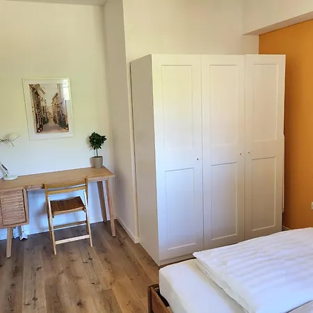 2-zimmer 2 - Am Schloss Lägenhet *